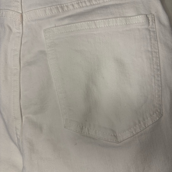 GAP Mid Rise Girlfriend Jeans, White, Size 26 / 2 Regular | Retail $80 #725278 - Picture 13 of 16